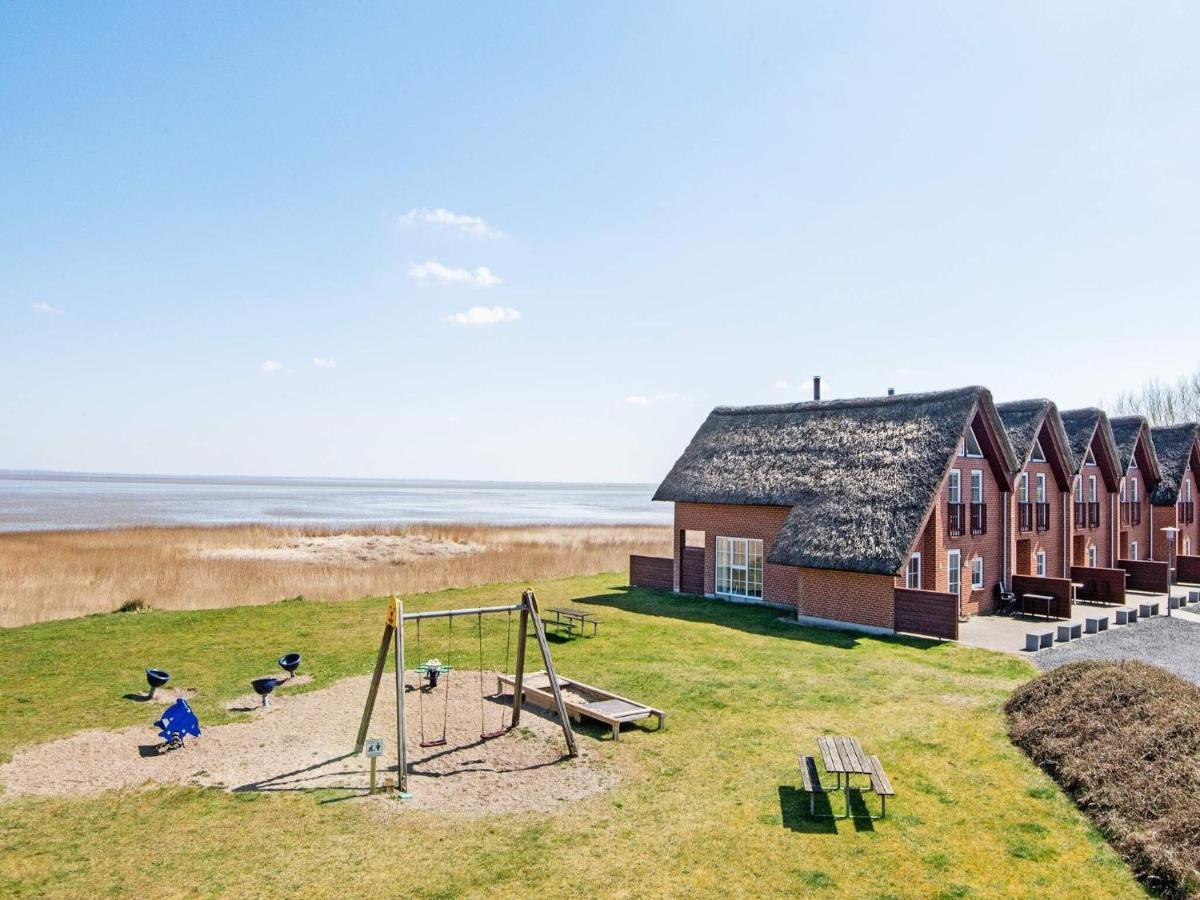 8 Person Holiday Home In R M Bolilmark エクステリア 写真